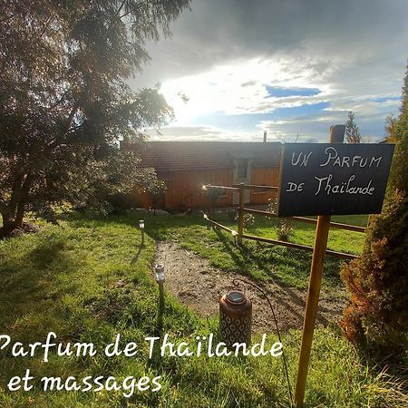 Un Parfum De Thailande, Ressourcement Et Massages Curemonte Exterior photo